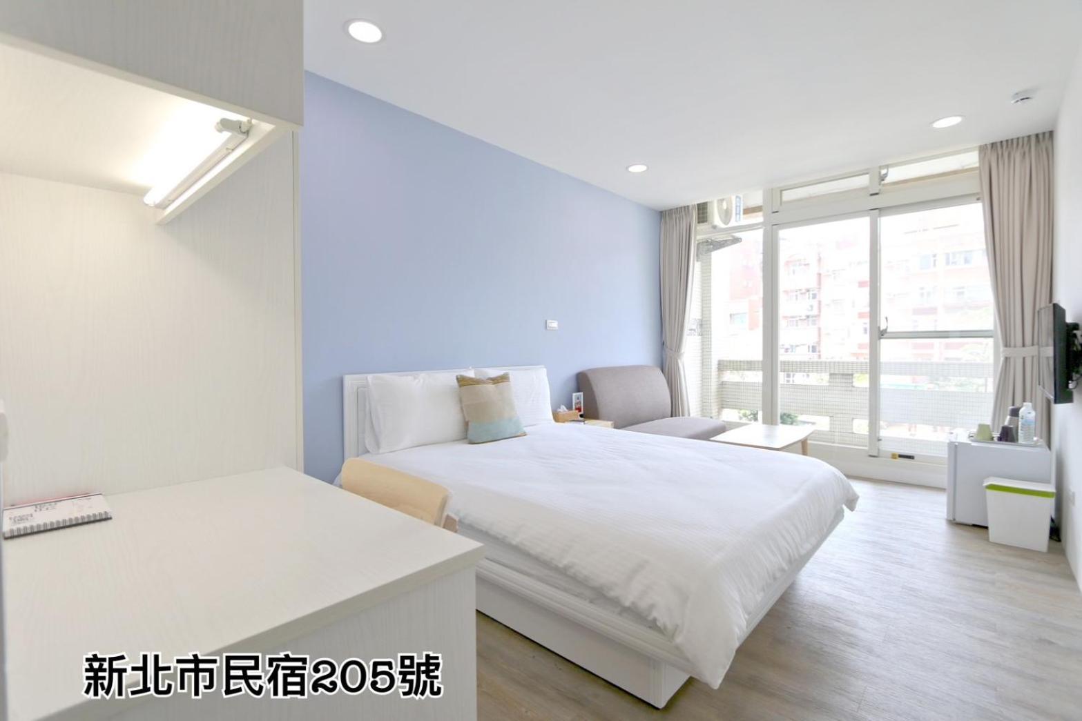Locomotive Homestay Tamsui Exterior photo